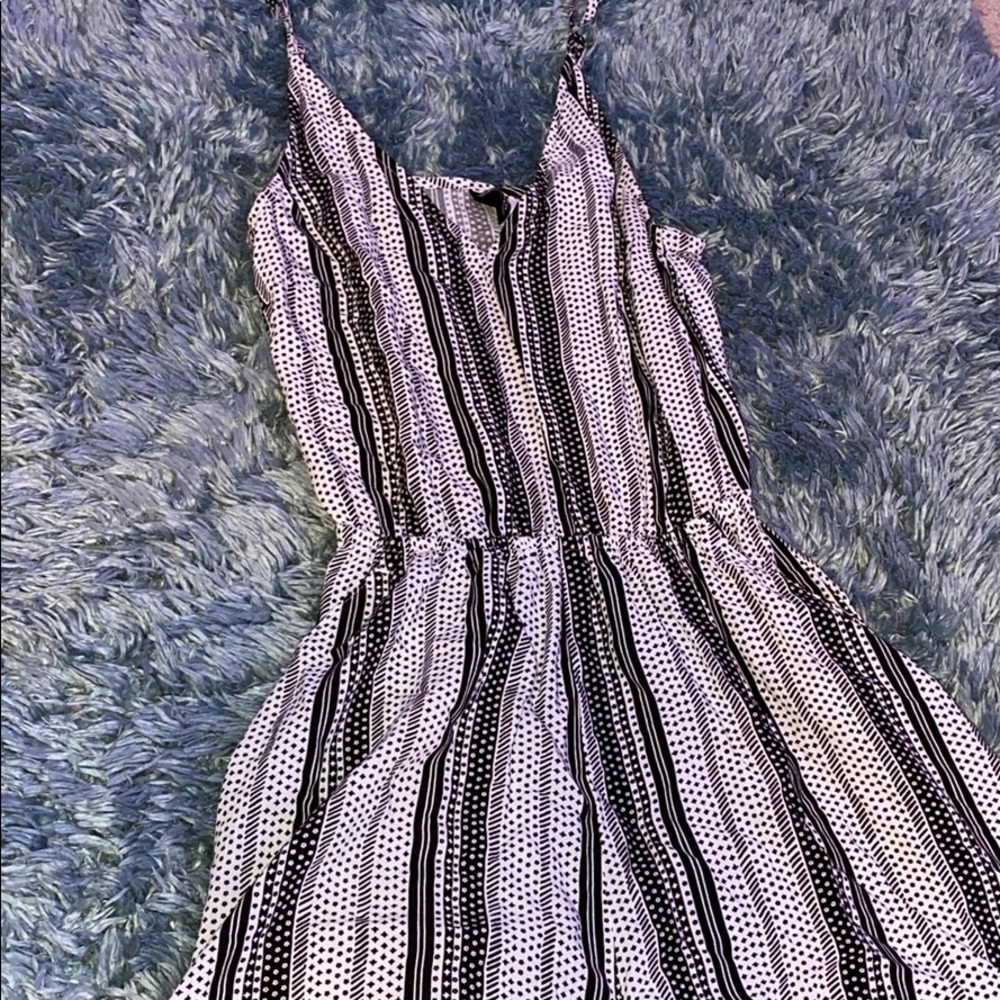 Super cute patterned romper
